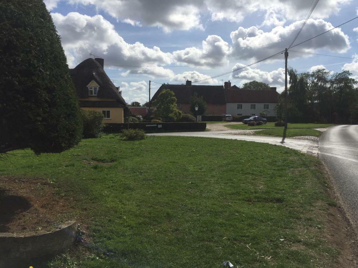 South Barn Hotel Stanningfield Exterior photo